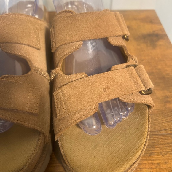 UGG Goldenstar HI Slide Chestnut Platform Sandal Women's US size 11 - Pre-owned - Picture 3 of 8